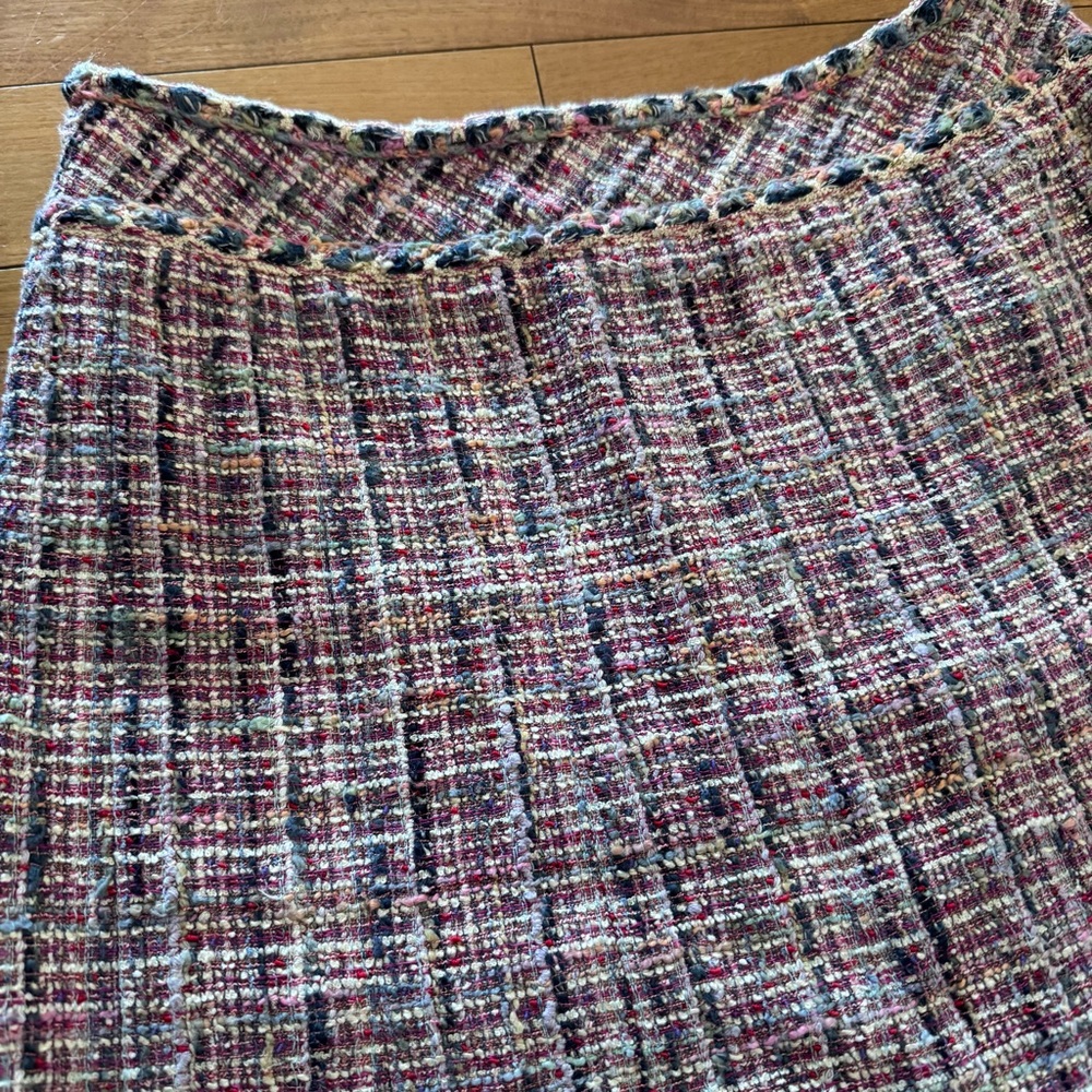 Chanel Pink Tweed Skirt - Picture 5 of 9